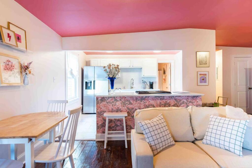 Blush And Bashful Germantown Two Bedroom Apartment Louisville Exterior photo